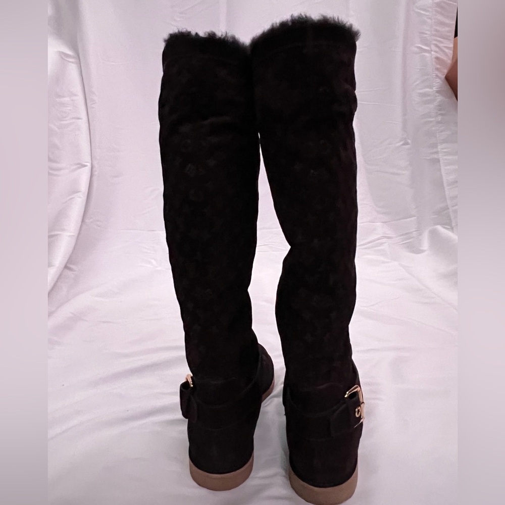 Louis Vuitton Fauvist Brown Monogram Suede Knee Length Boots - Picture 5 of 16